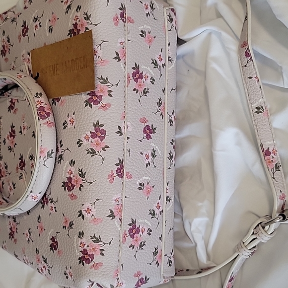 Steve Madden Bisque Floral BMICKEY 2 Clutch and Crossbody NWT! - Picture 8 of 14